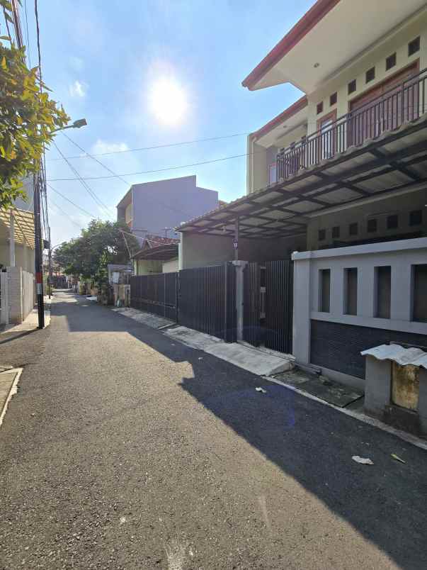 turun harga rumah secondary siap huni di duren sawit