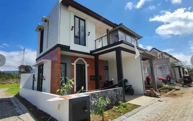 villa dekat wisata alun alun kota batu