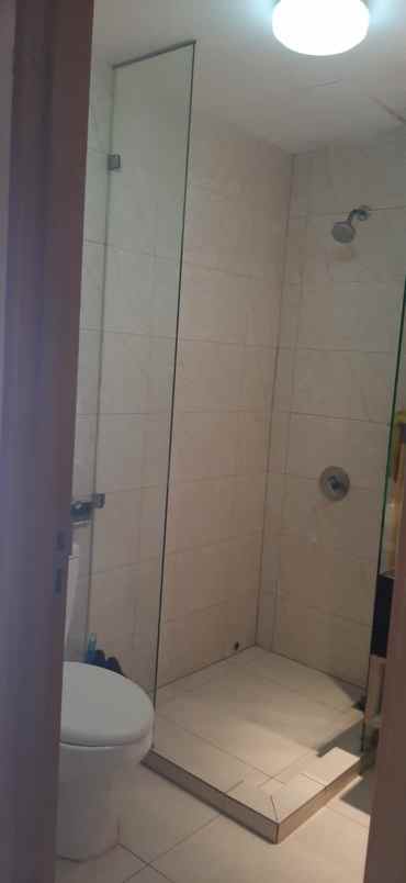 1 unit apartemen the mansion at dukuh golf kemayoran