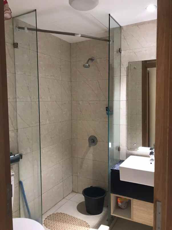 1 unit apartemen the mansion at dukuh golf kemayoran