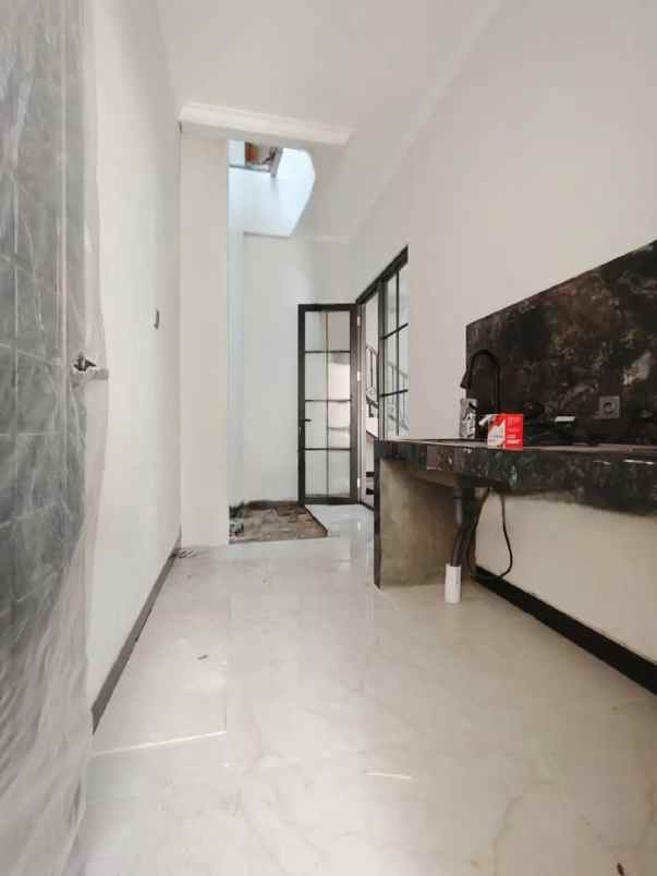 brand new house modern classic dalam cluster