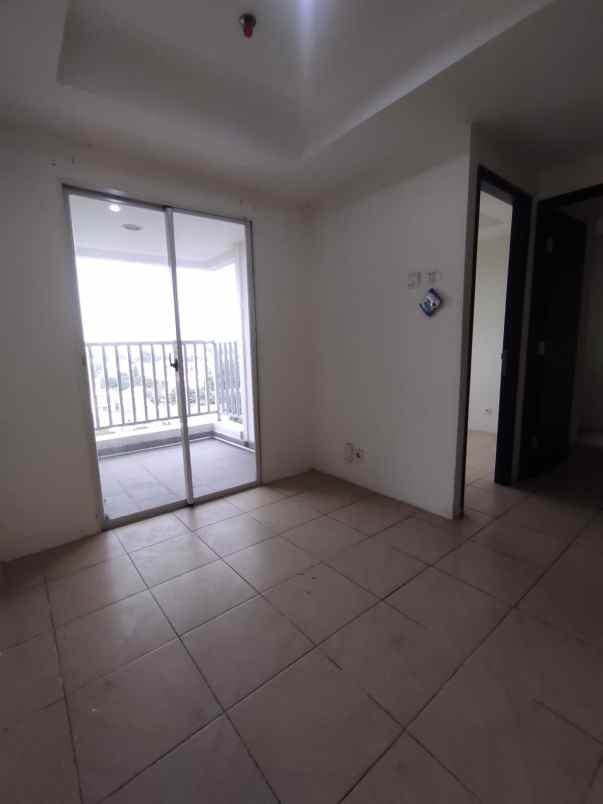 dijual apartemen jalan lapangan bola meruya