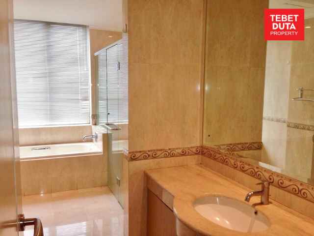 dijual apartemen jl jend sudirman