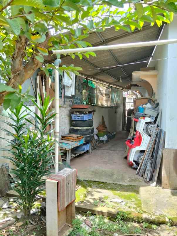 dijual cepat perum jatijajar tapos depok jawa barat