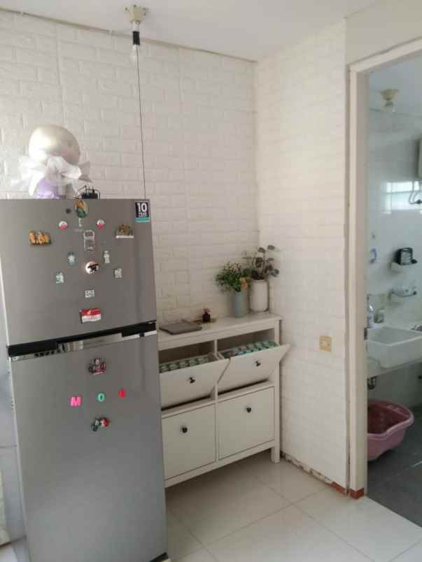 dijual cepat rumah topaz pokcan 2 lantai shm 1 4m nett