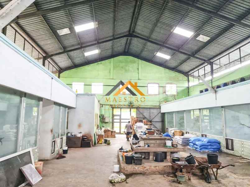 dijual gudang dekat kno jl kayu besar jl batang kuis