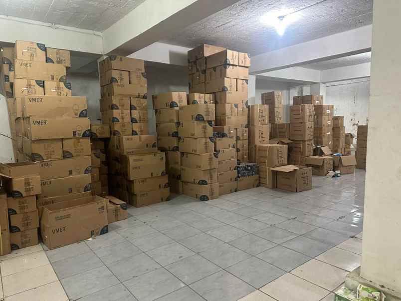 dijual gudang di jl kokrosono semarang