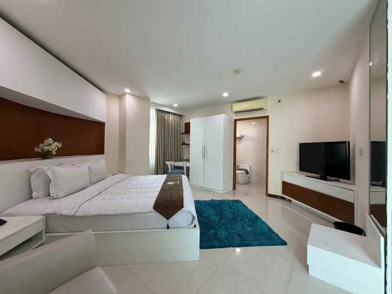 dijual hotel blok m