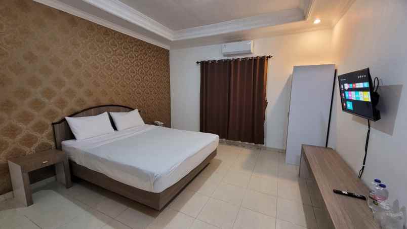 dijual hotel caturtunggal kec depok