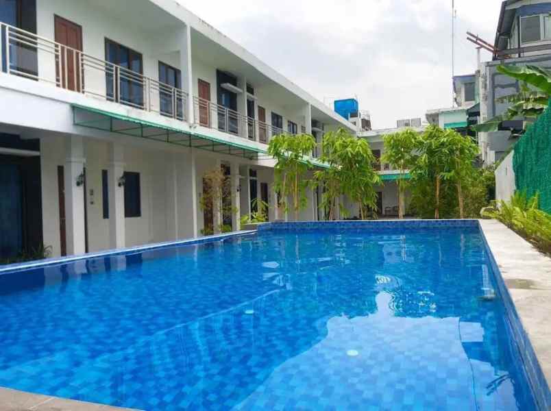 dijual hotel jl babaran