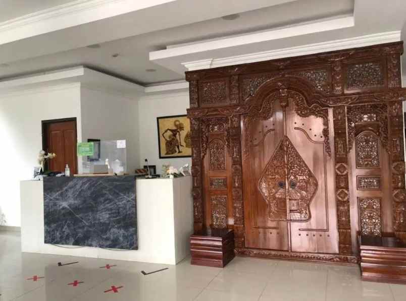 dijual hotel jl babaran