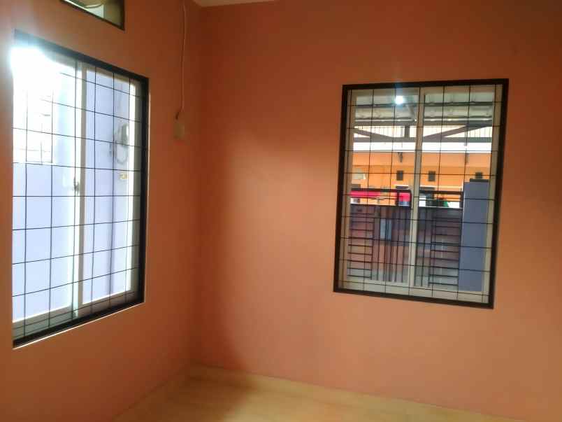 dijual kost cirendeu ciputat timur