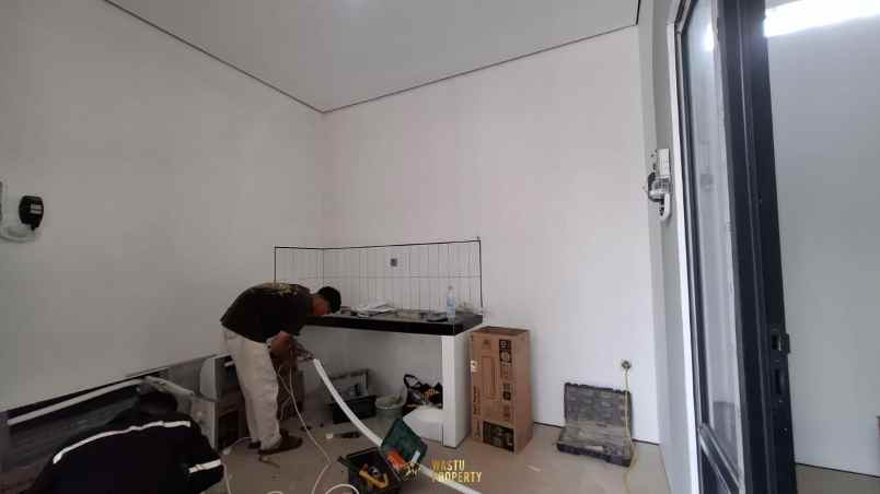 dijual kost condongcatur kec depok kab