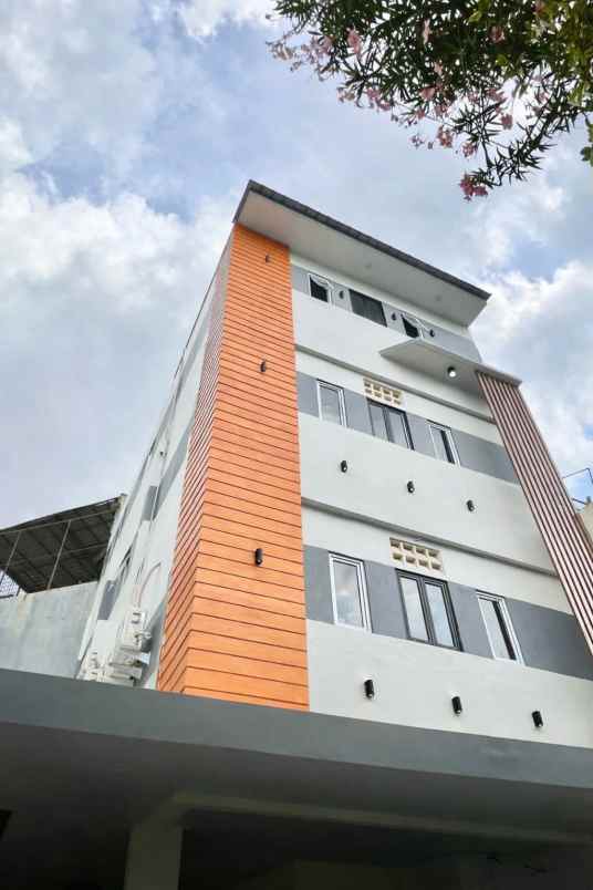 dijual kost jalan hanyam wuruk