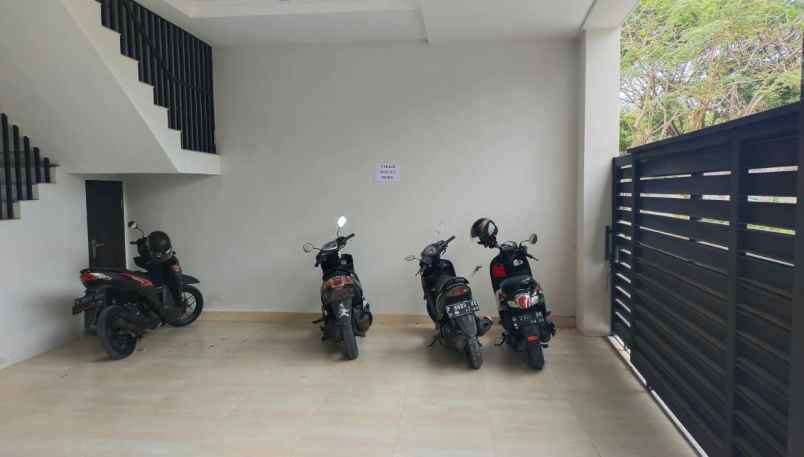 dijual kost no 86 jl raya telang