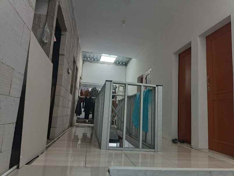 dijual kost tembalang
