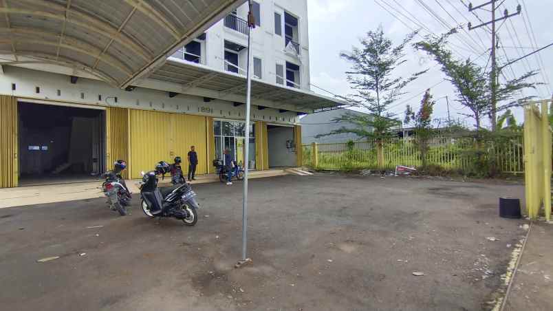 dijual kota baru 4 lantai gandeng 2 siap pakai