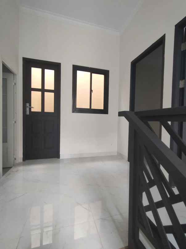 dijual murah rumah minimalis 2 lantai di depok