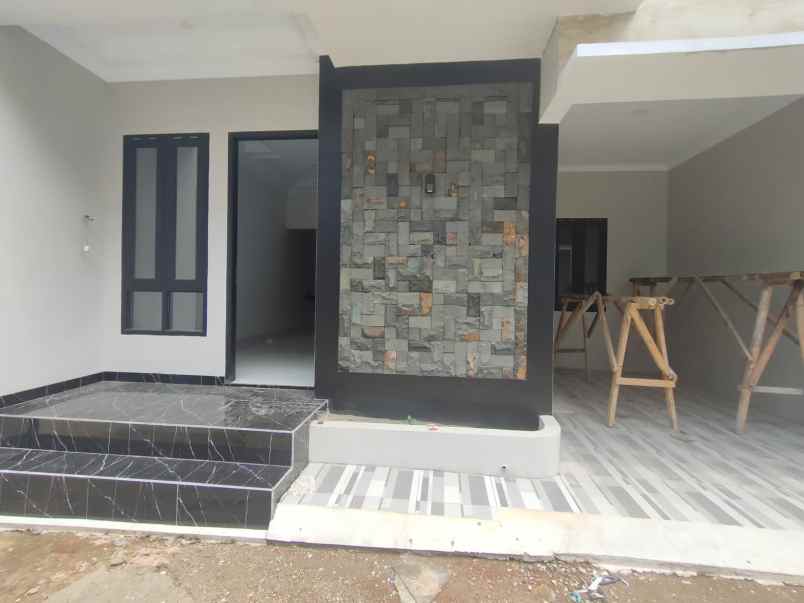dijual murah rumah minimalis 2 lantai di depok