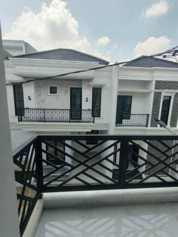 dijual murah rumah minimalis 2 lantai di depok