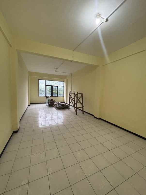dijual ruko di jl waspada pusat perdagangan surabaya