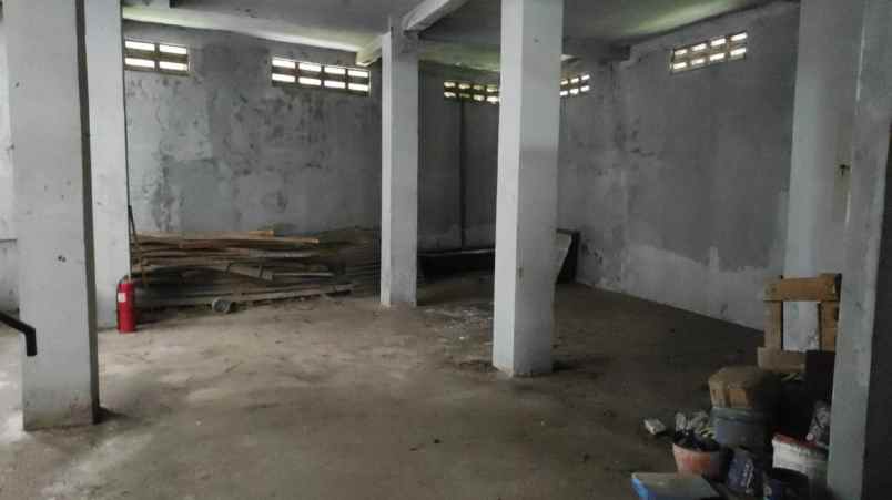 dijual ruko gudang kantor desa sumengko