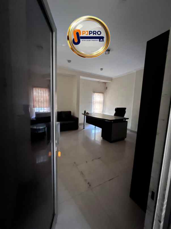 dijual ruko gudang kantor jalan raya boulevard