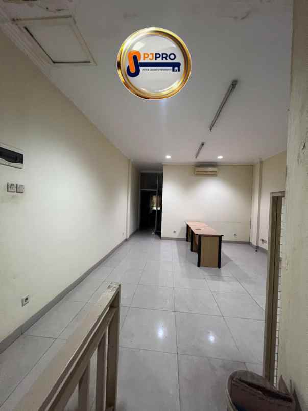 dijual ruko gudang kantor jalan raya boulevard