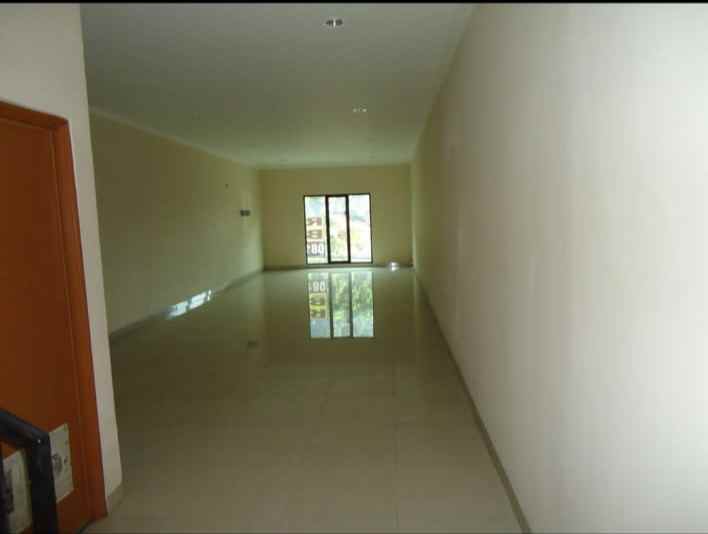 dijual ruko gudang kantor jalan raya pos pengumben