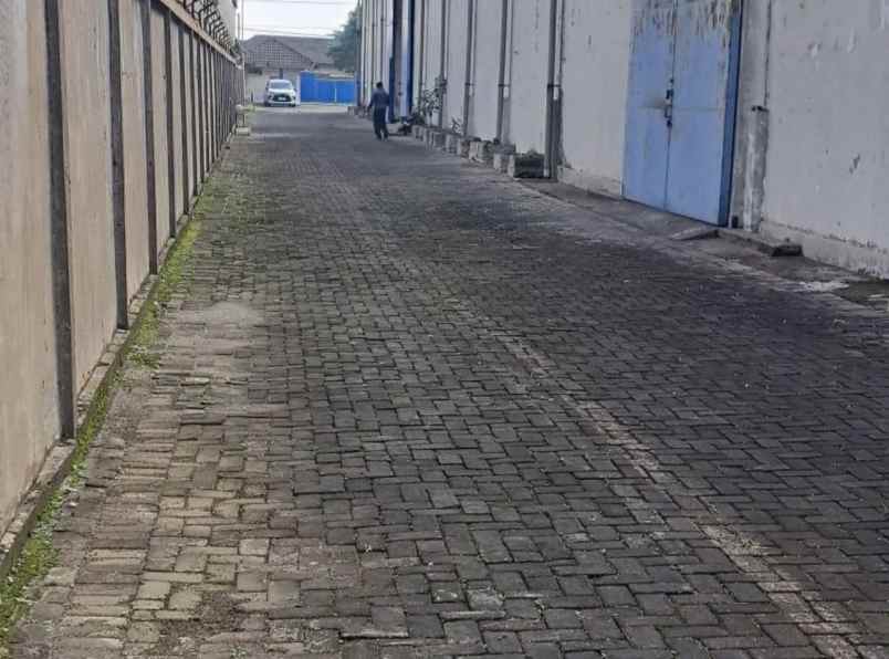 dijual ruko gudang kantor jl raya bypass krian kab