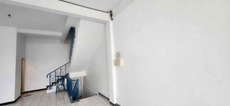 dijual ruko gudang kantor klampis megah