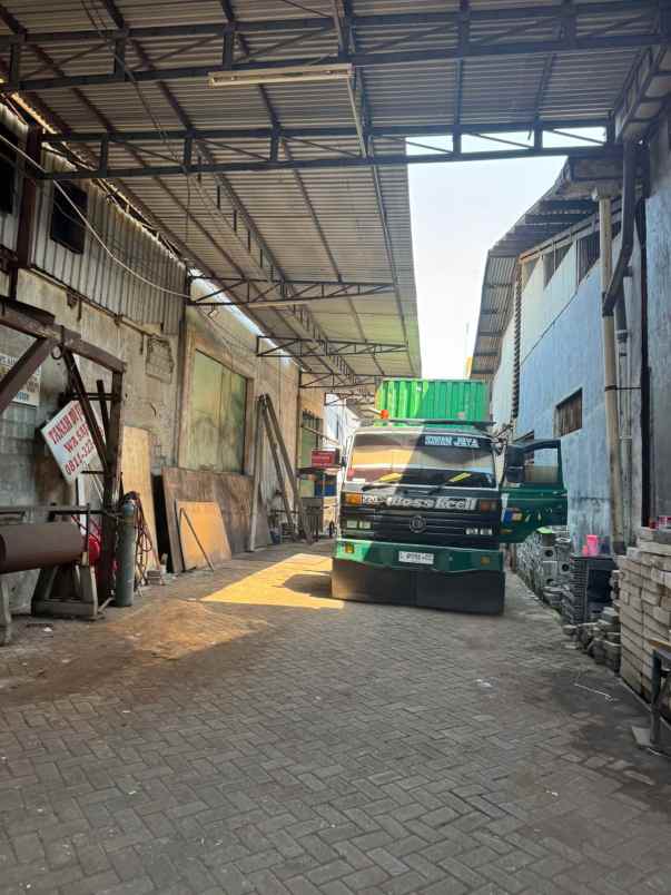 dijual ruko gudang kantor letjen suprapto