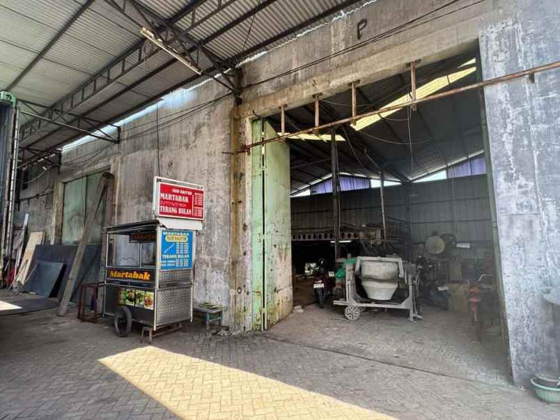 dijual ruko gudang kantor letjen suprapto wadungasri
