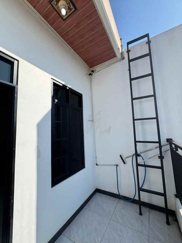 dijual ruko gudang kantor rawalumbu