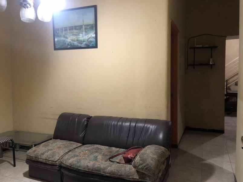 dijual rumah 2lantai di sidoarjo