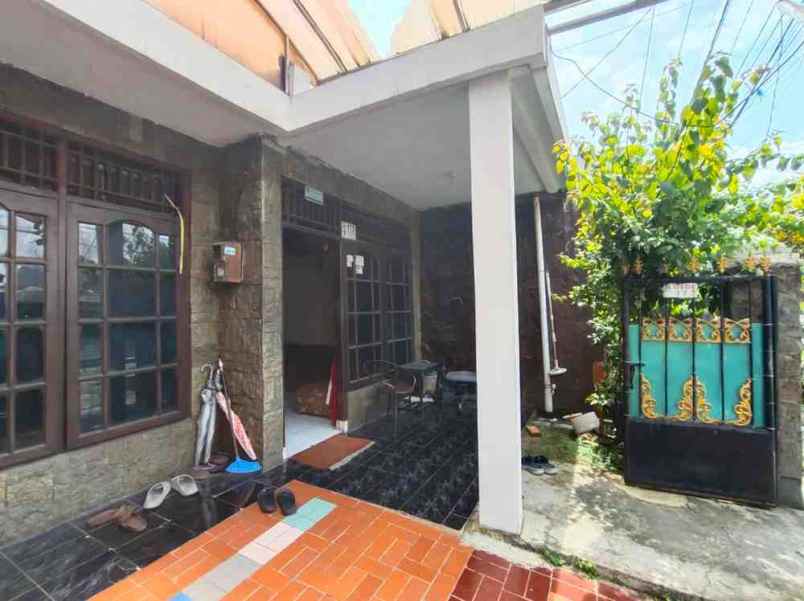 dijual rumah abadi jaya depok