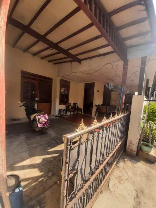 dijual rumah aneka elok penggilingan