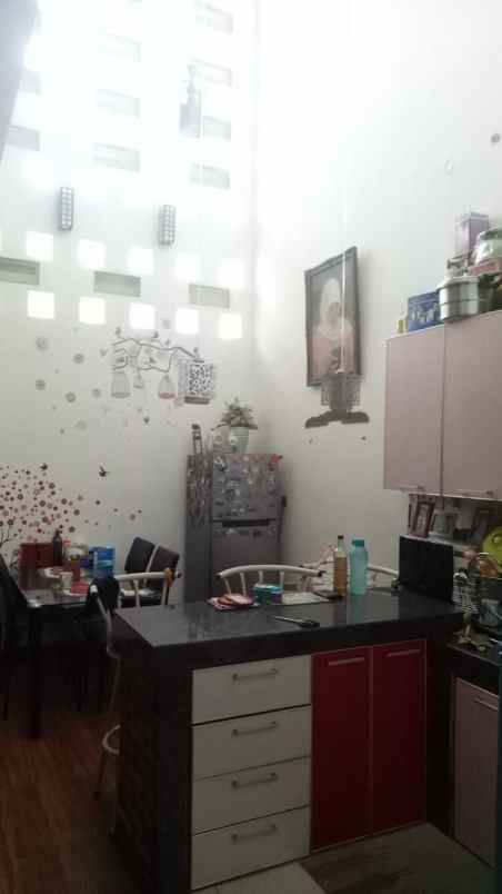 dijual rumah antapani