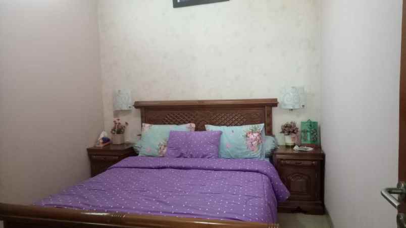 dijual rumah antapani