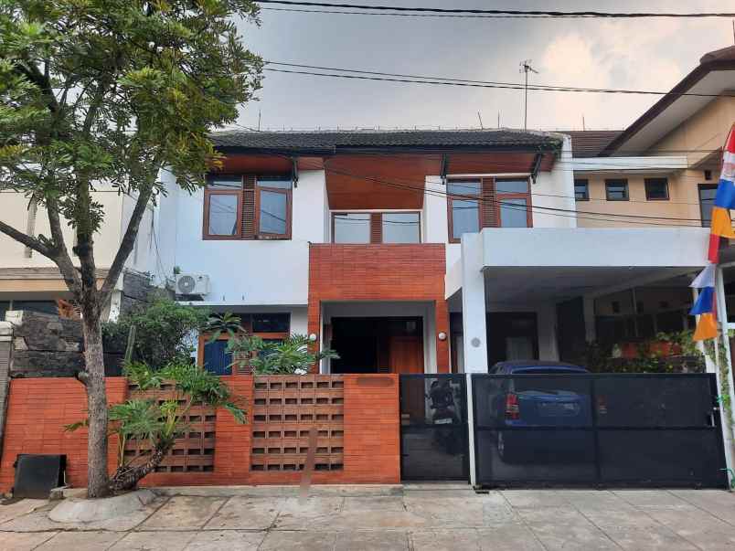dijual rumah antapani jl sukanagara