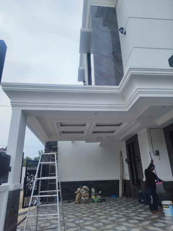 dijual rumah araya galaxy bumi permai