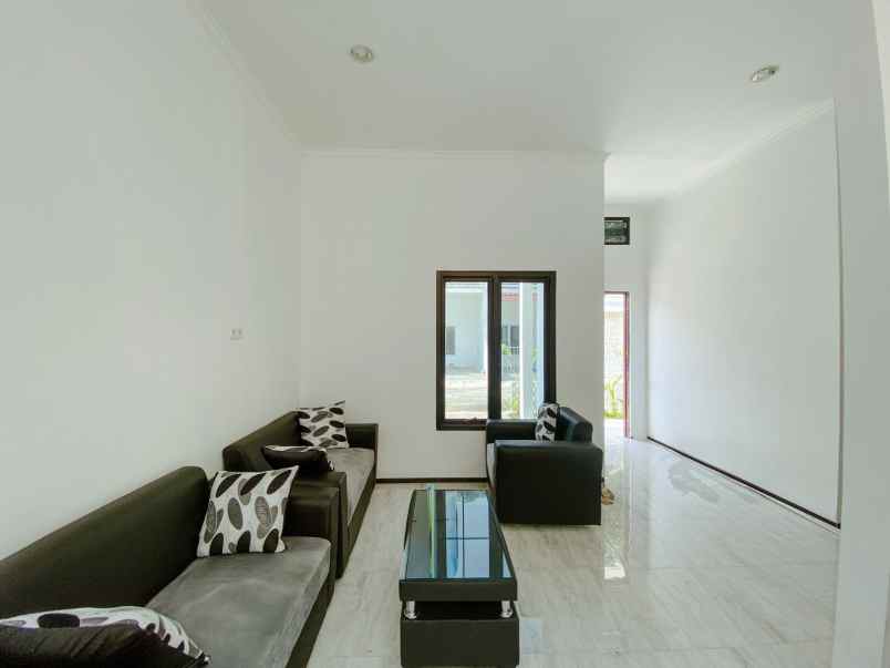 dijual rumah argomulyo kec sedayu