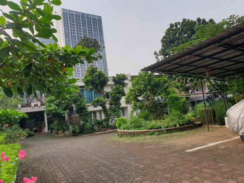 dijual rumah asri di dalam townhouse