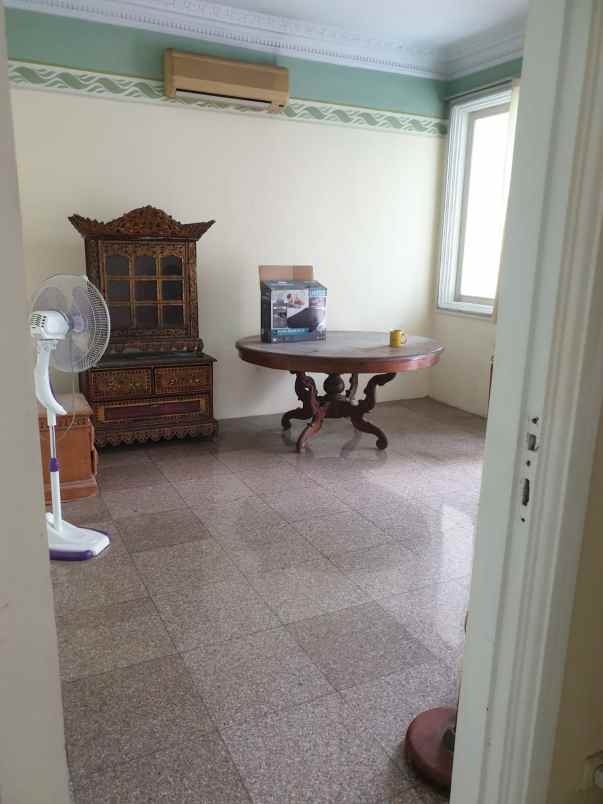 dijual rumah asri di dalam townhouse