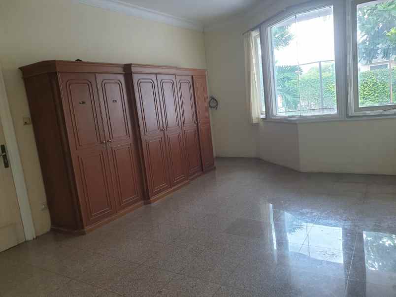 dijual rumah asri di dalam townhouse