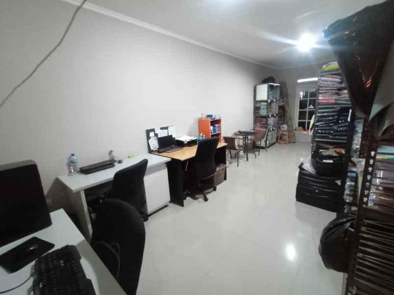 dijual rumah babakan loa