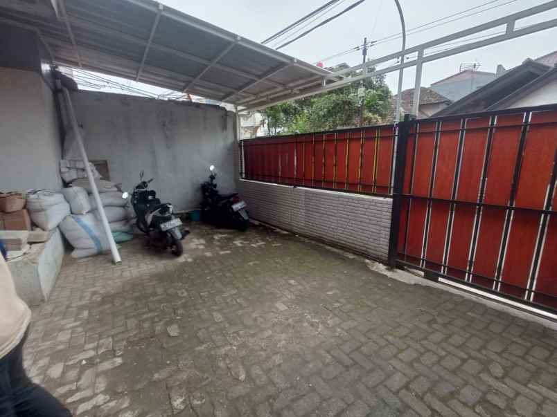 dijual rumah babakan loa