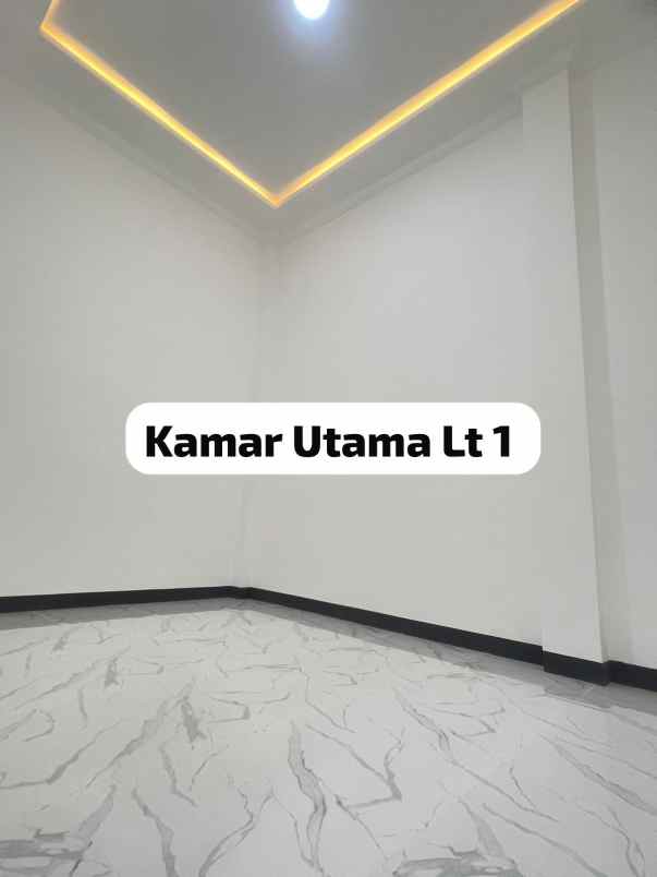 dijual rumah babatan pantai