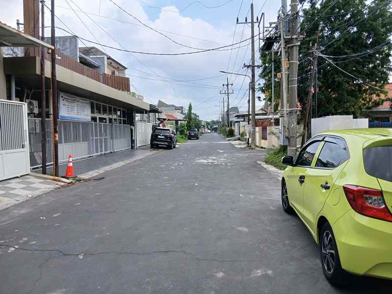 dijual rumah babatan pantai surabaya