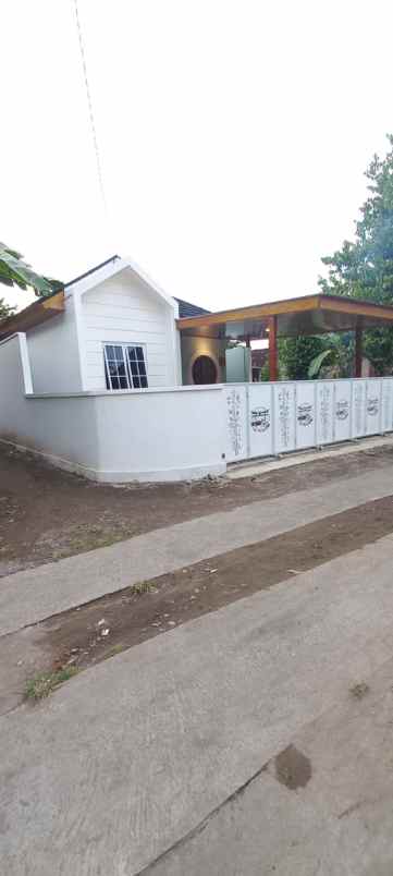 dijual rumah bambanglipuro